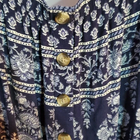 American Eagle Outfitters  top - Picture 2 of 4